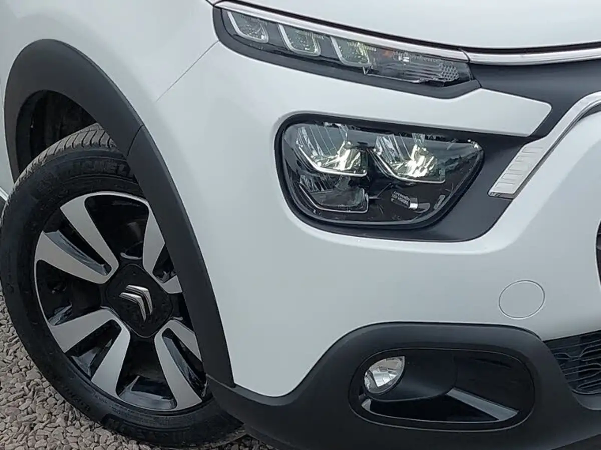 2024-citroen-c3-12-puretech-plus-110ps-eat6-big-8