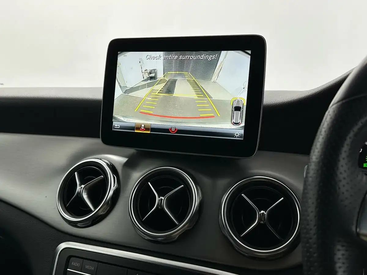 2019-mercedes-benz-gla-class-16-gla-200-amg-line-edition-7g-dct-big-19