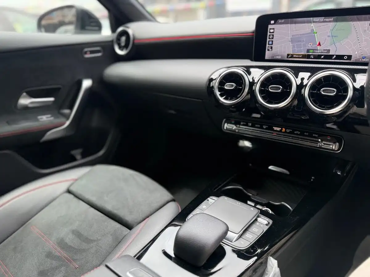 2021-mercedes-benz-a-class-13-a180-amg-line-executive-hatchback-5d-7g-dct-big-55