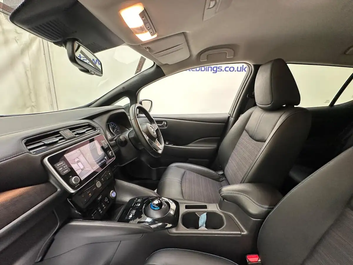 2020-nissan-leaf-e-n-connecta-big-27