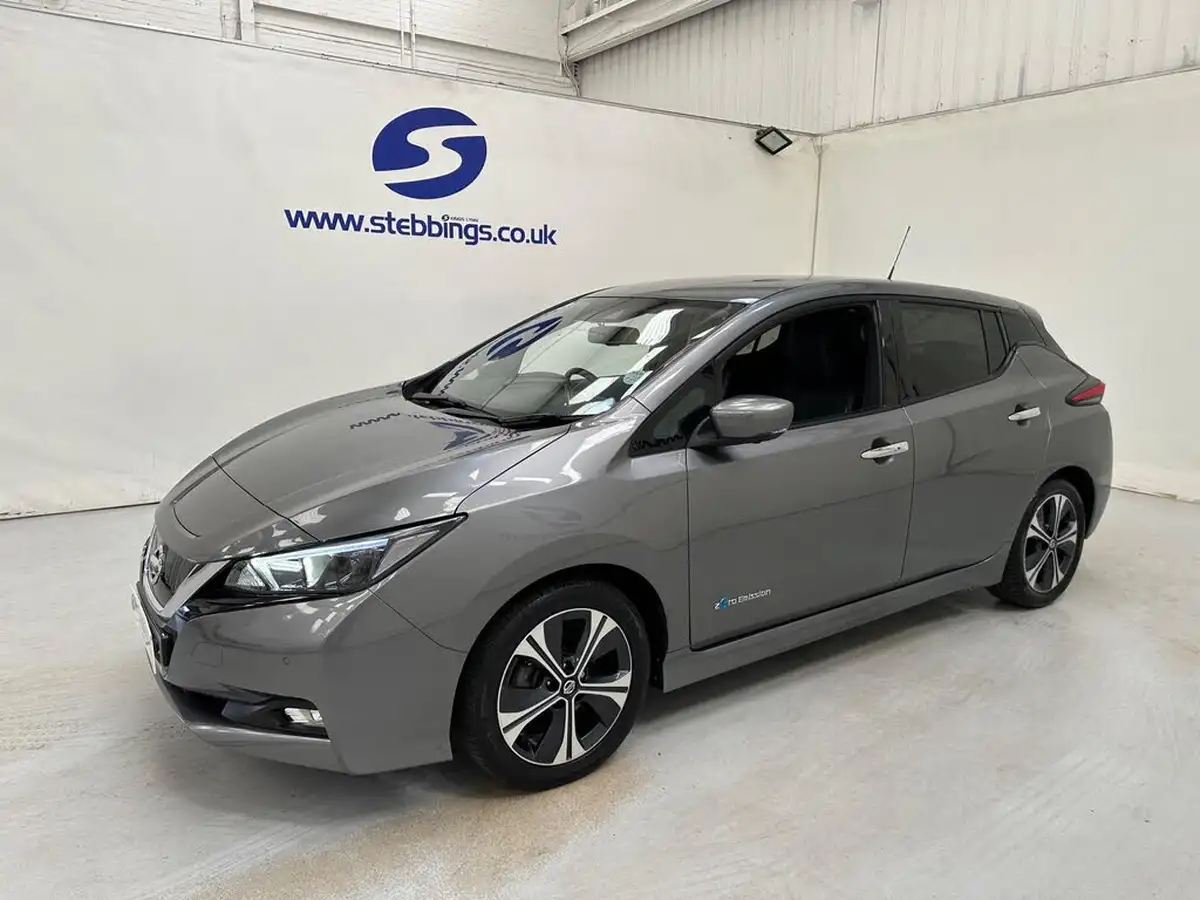 2020-nissan-leaf-e-n-connecta-big-3