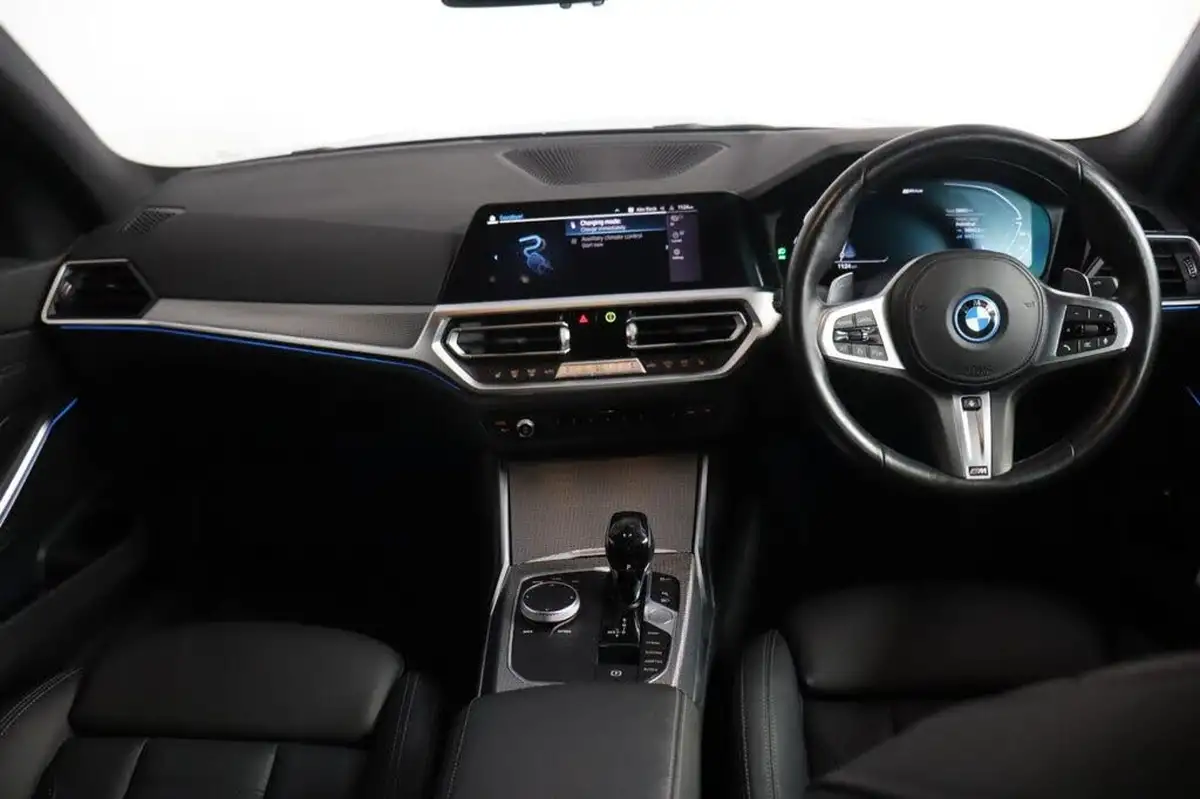 2022-bmw-3-series-20-330e-m-sport-pro-pack-saloon-4d-big-2