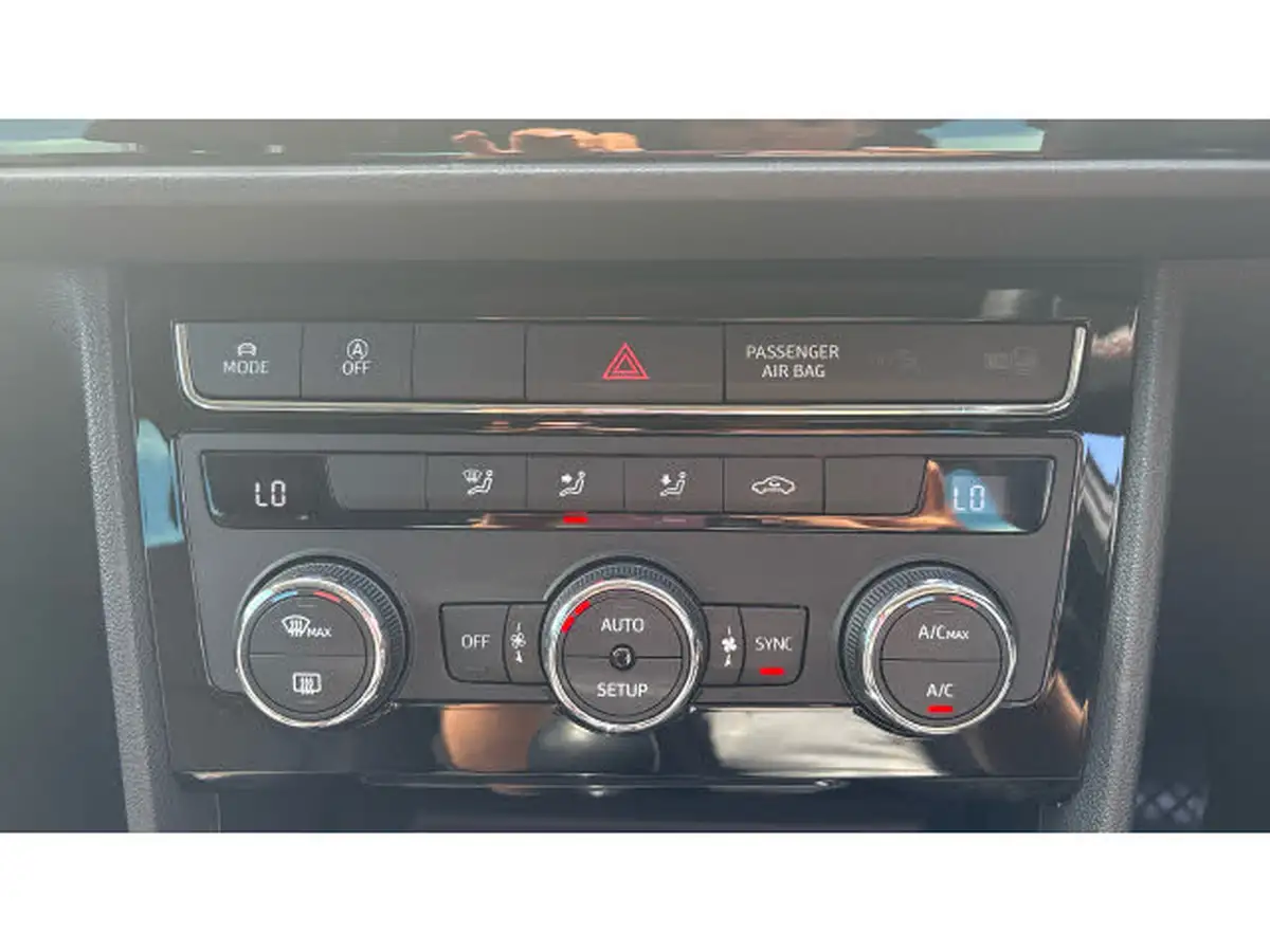 2017-seat-leon-14-tsi-fr-technology-hatchback-5d-big-12