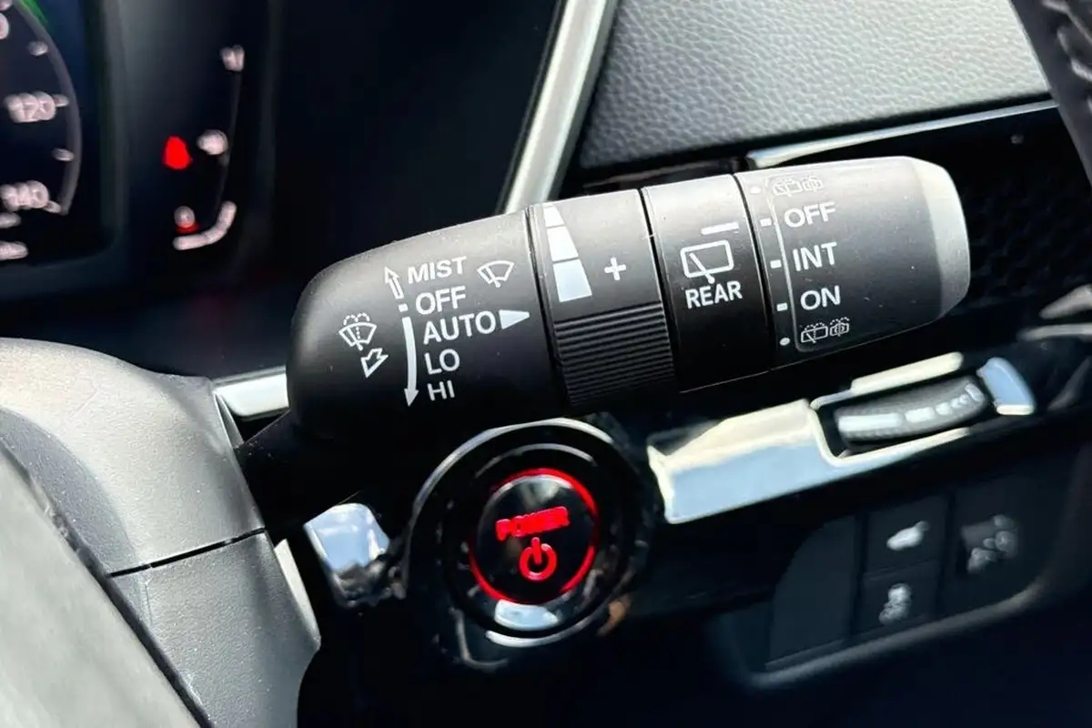 2025-honda-cr-v-20-i-mmd-elegance-big-30