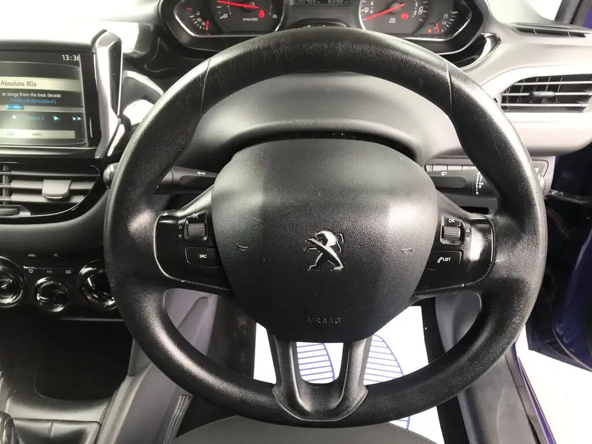2014-peugeot-208-14td-active-14hdi-70bhp-fap-5d-big-6