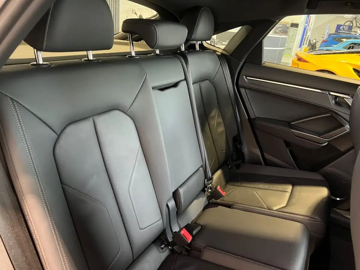 2021-audi-q3-15-35-tfsi-black-edition-cod-sportback-s-tronic-big-33