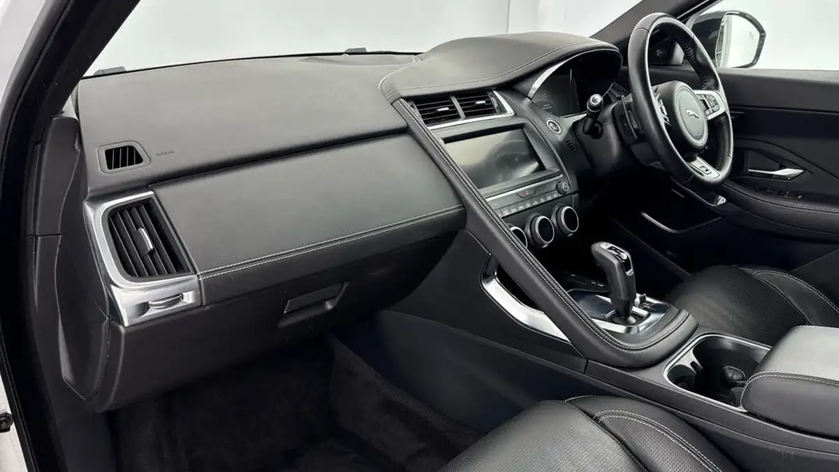 2019-jaguar-e-pace-20-i4-r-dynamic-hse-200ps-big-9