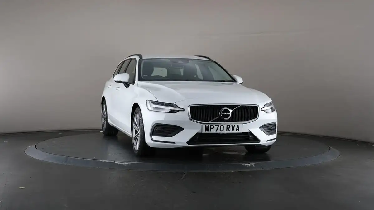 2020-volvo-v60-20-b3-momentum-big-52