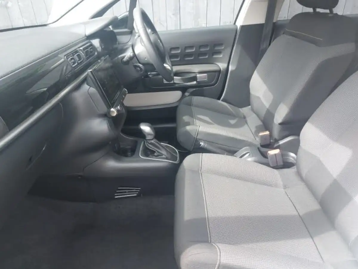 2024-citroen-c3-12-puretech-plus-110ps-eat6-big-4