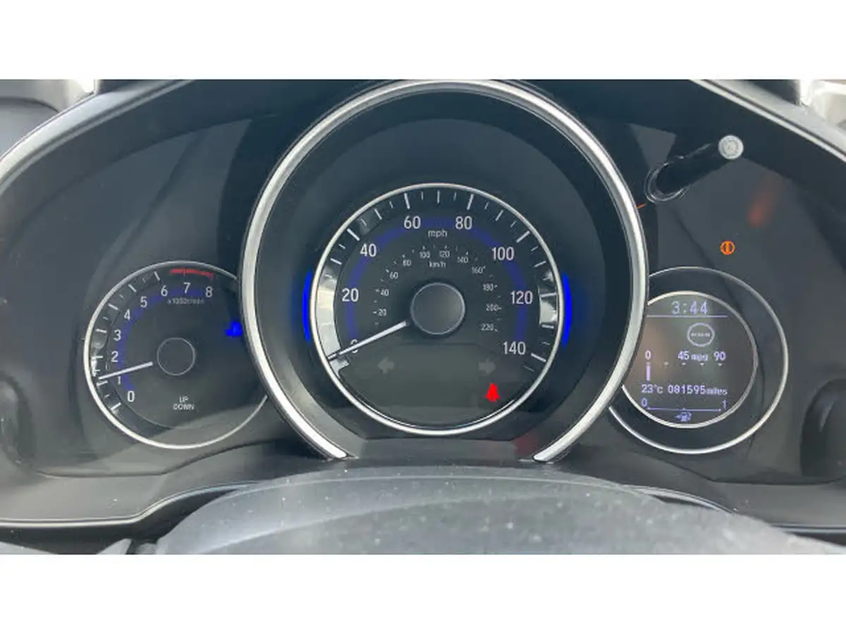 2018-honda-jazz-13-i-vtec-se-big-10