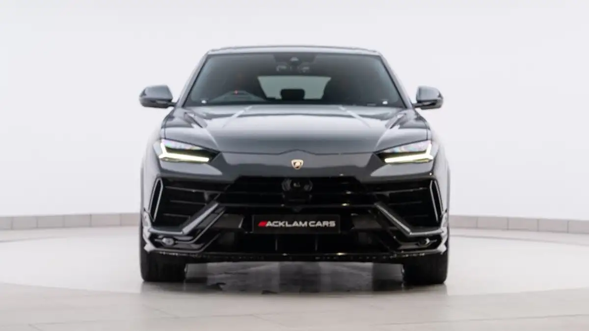 2024-lamborghini-urus-40-no-trim-big-5