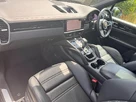 2021-porsche-cayenne-30-v6-station-wagon-small-12