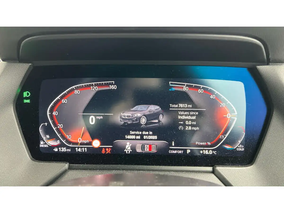 2022-bmw-1-series-20td-120d-m-sport-lcp-big-8