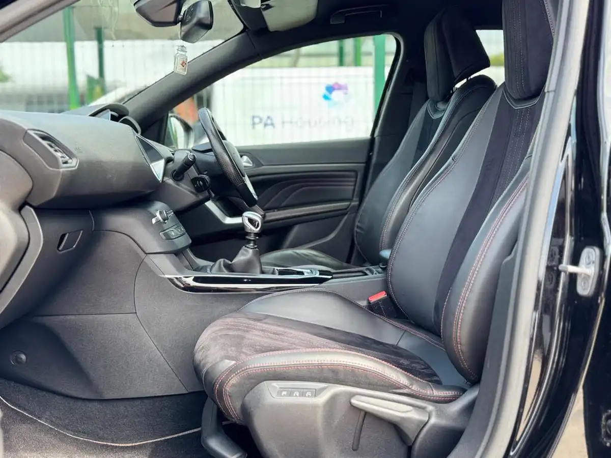 2015-peugeot-308-20-bluehdi-gt-line-20-bluehdi-big-50