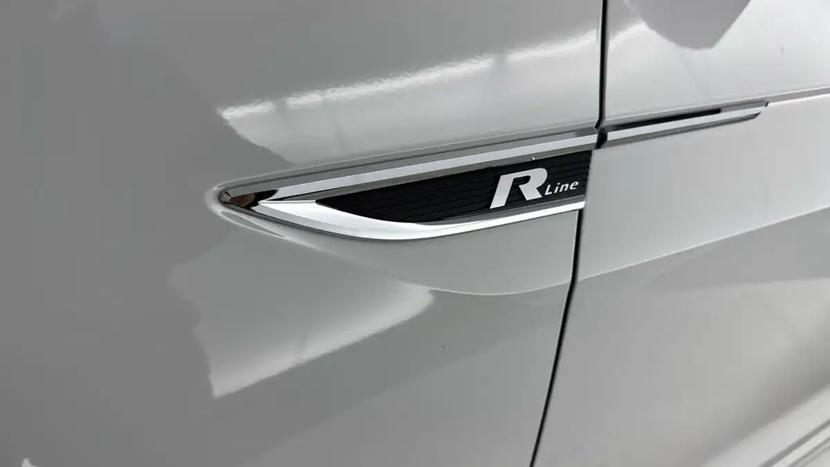 2023-volkswagen-t-cross-10-tsi-r-line-dsg-big-28