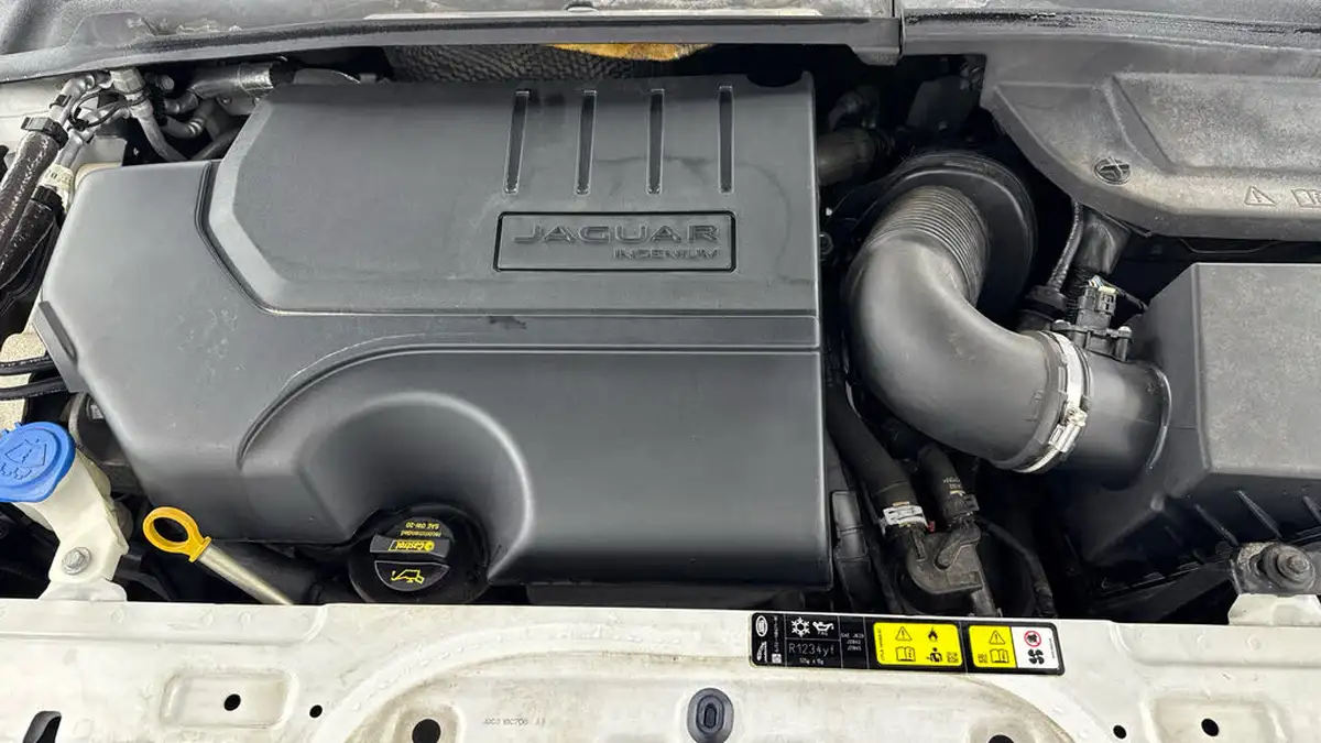 2019-jaguar-e-pace-20-i4-r-dynamic-hse-200ps-big-33
