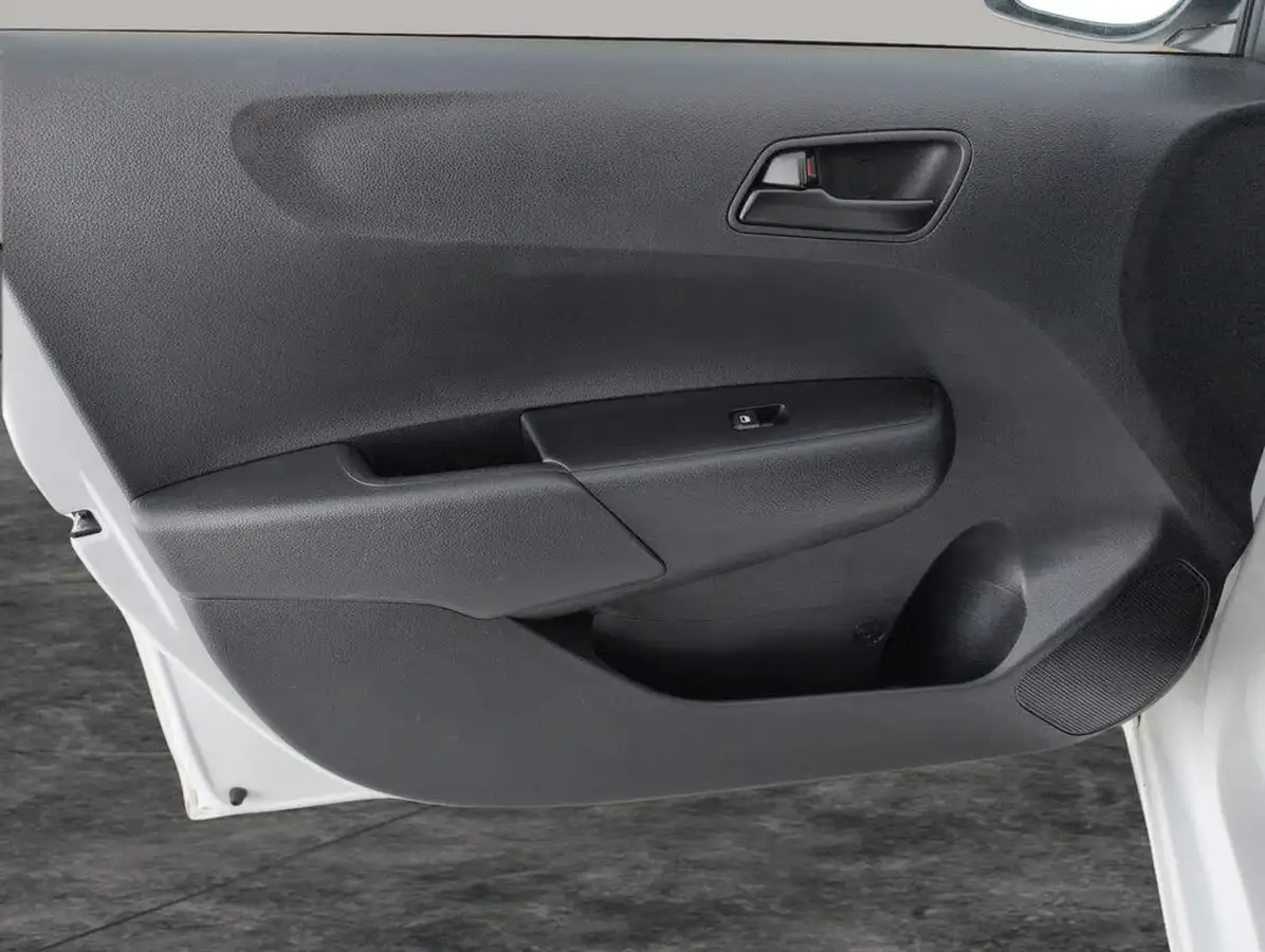 2022-kia-picanto-10-1-big-28