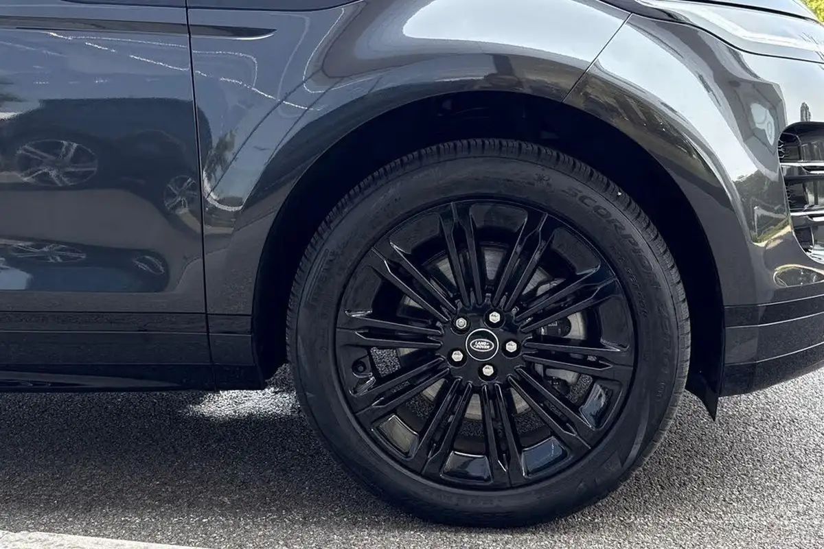 2024-land-rover-range-rover-evoque-20-d200-dynamic-hse-big-18