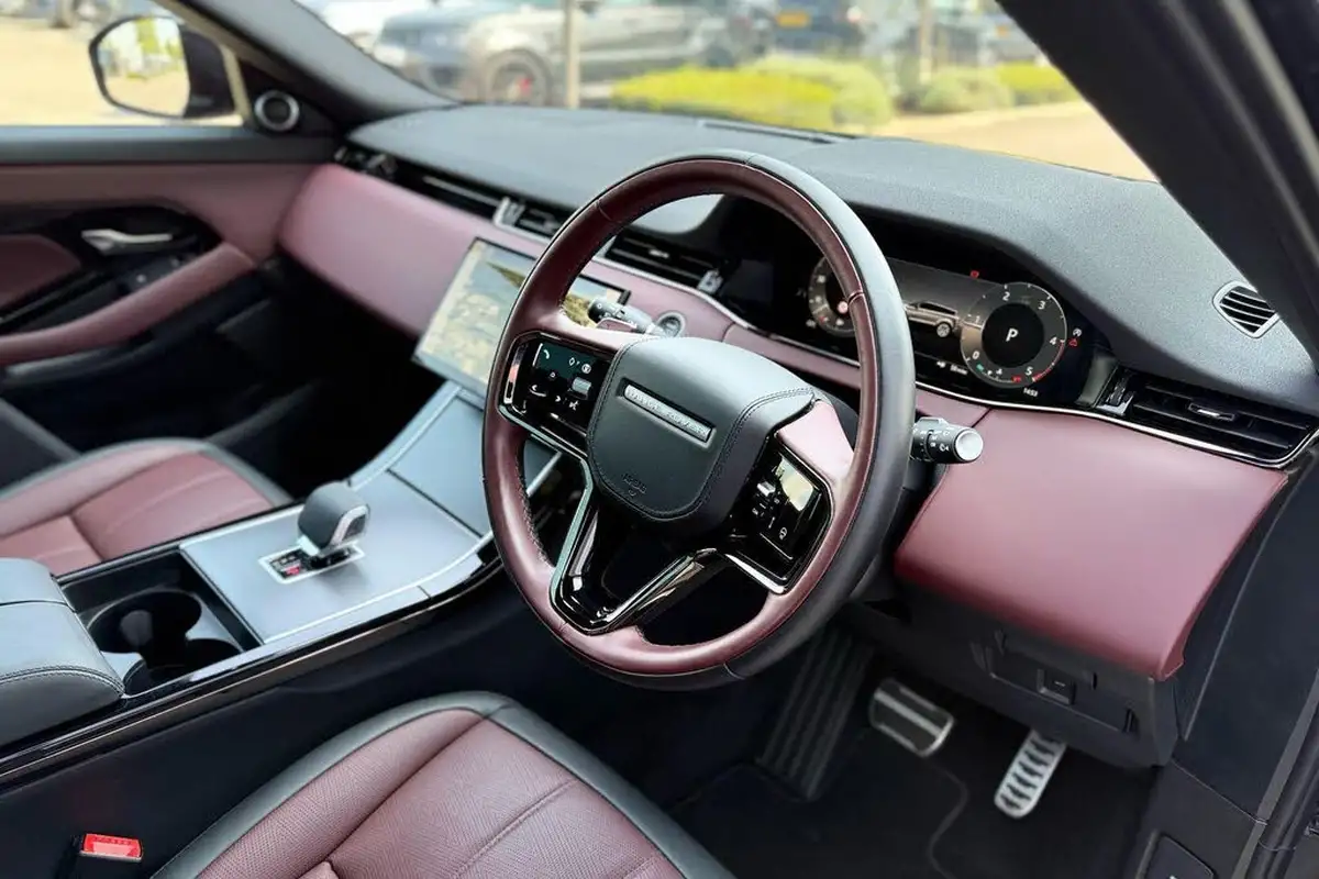 2024-land-rover-range-rover-evoque-20-d200-dynamic-hse-big-42