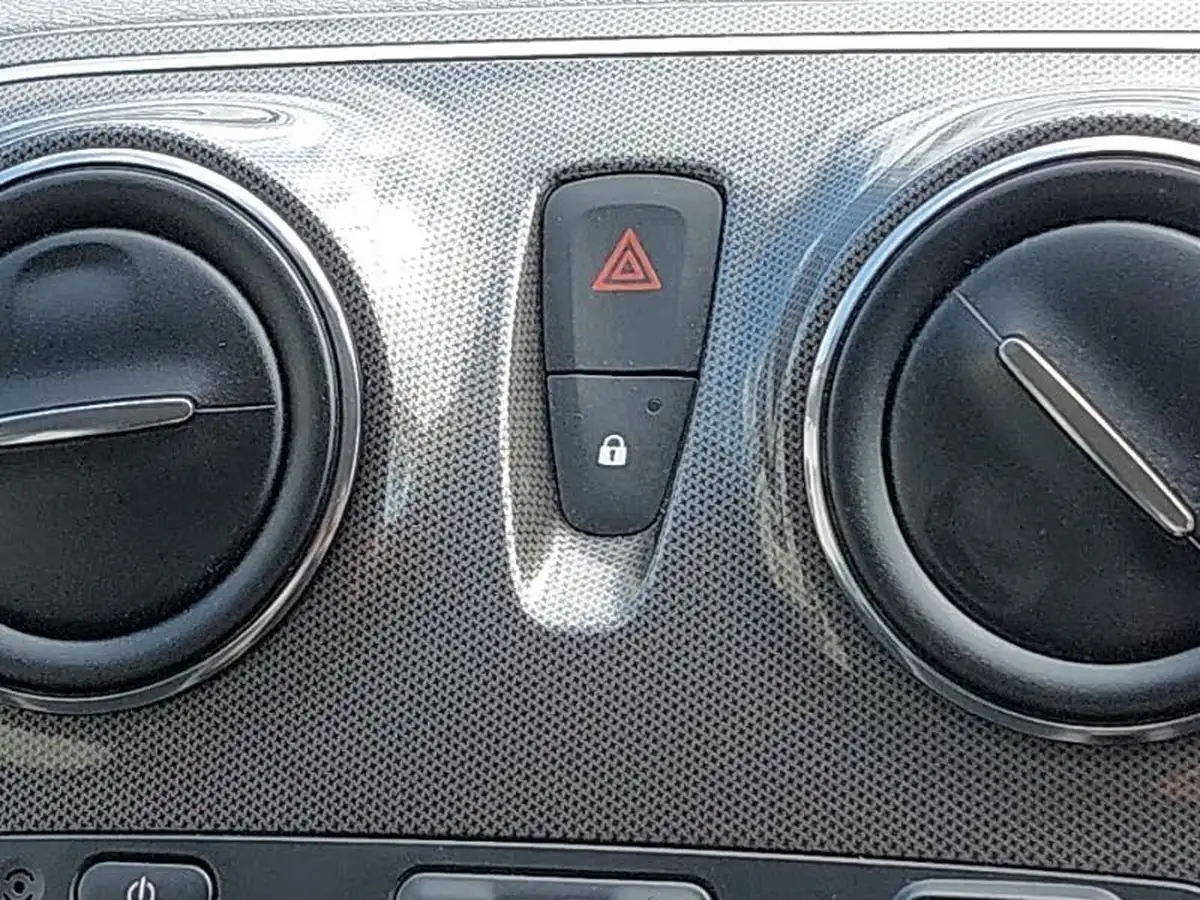 2021-dacia-sandero-stepway-09-tce-comfort-big-18