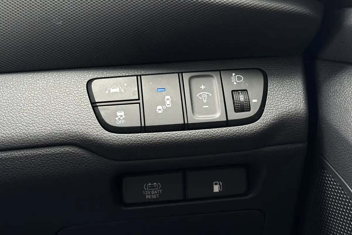 2020-hyundai-ioniq-16-gdi-premium-se-hybrid-big-36