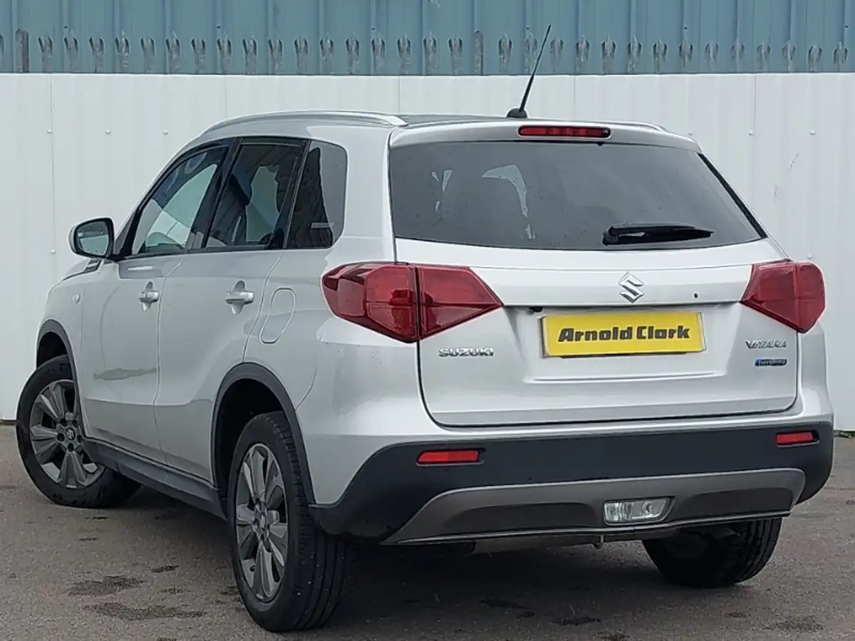 2022-suzuki-vitara-15-sz-t-big-1