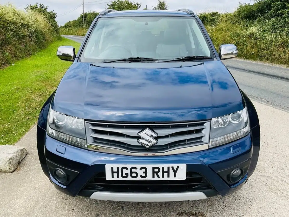 2013-suzuki-grand-vitara-24-sz5-169ps-4x4-big-3