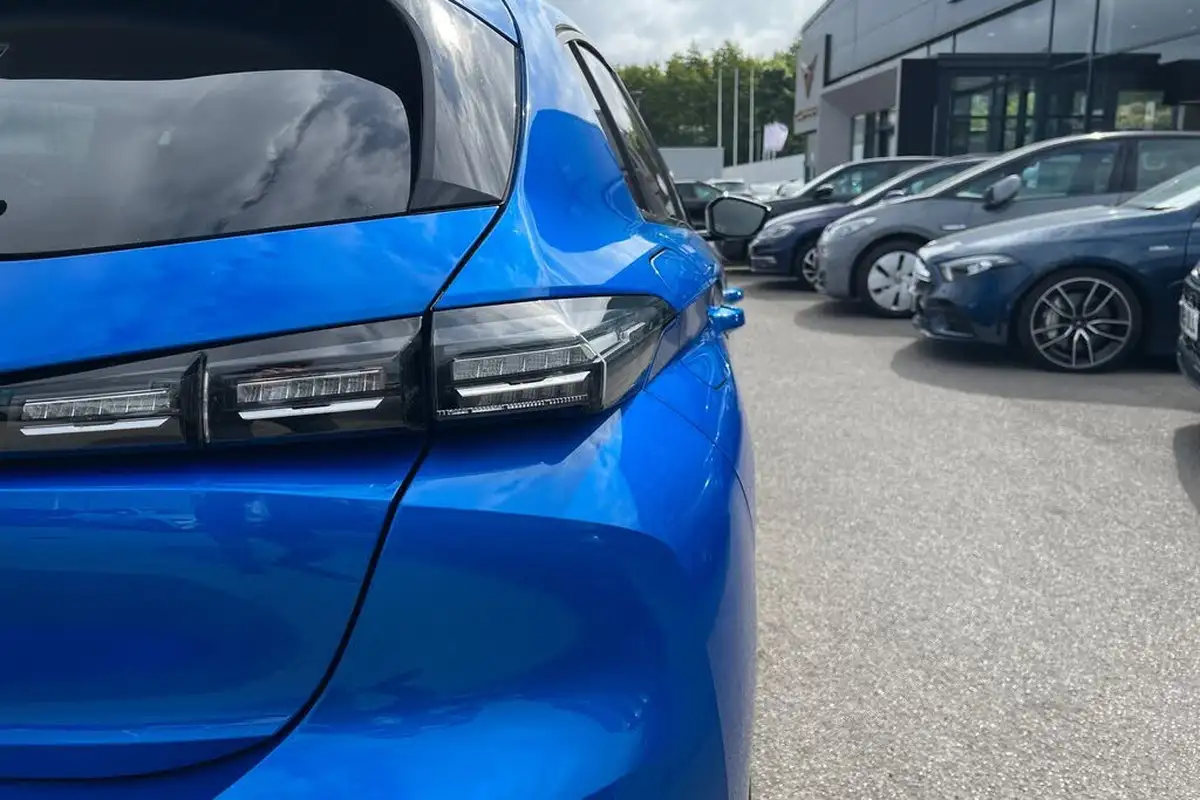 2023-peugeot-308-12-puretech-allure-premium-130ps-big-23