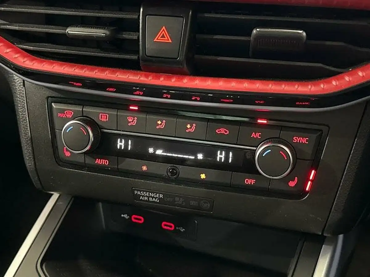 2022-seat-arona-10-tsi-fr-sport-big-25