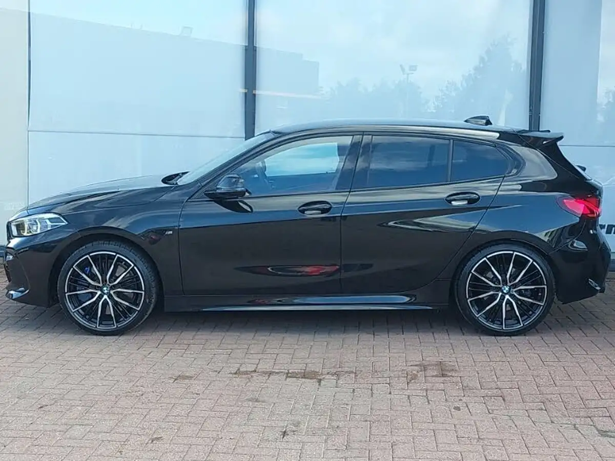 2024-bmw-1-series-15-118i-m-sport-lcp-big-3