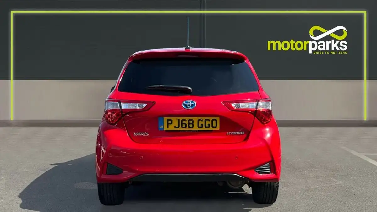 2018-toyota-yaris-15-vvt-i-excel-hybrid-big-3