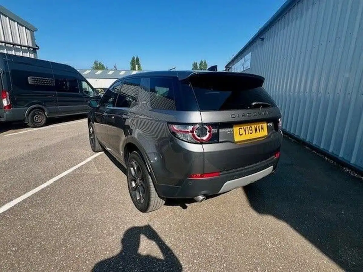 2019-land-rover-discovery-sport-20td4-landmark-big-9