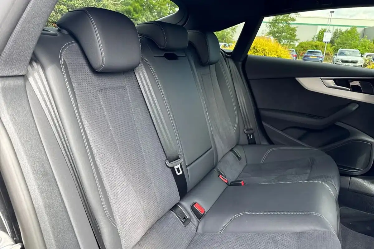 2024-audi-a5-20-45-tfsi-s-line-sportback-5d-big-40
