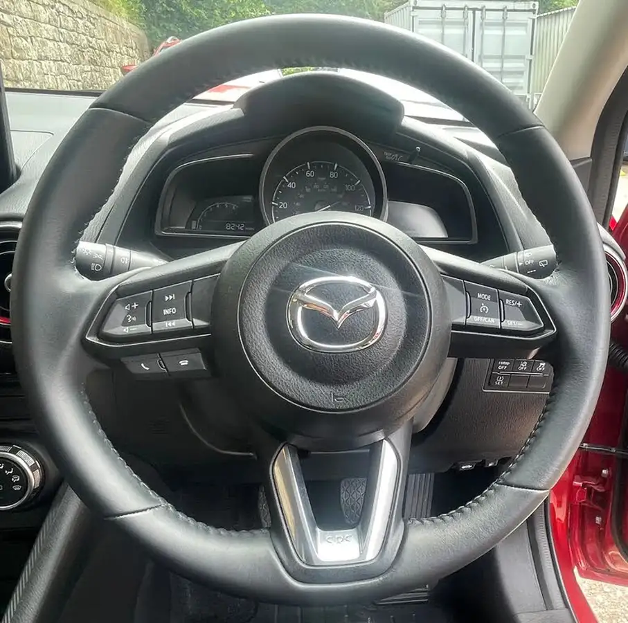 2023-mazda-mazda2-15-e-skyactiv-g-homura-big-10