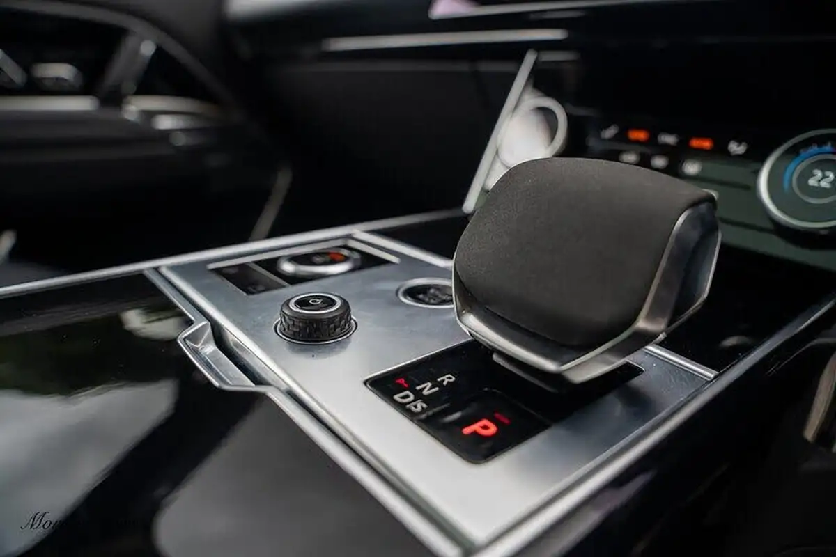 2022-land-rover-range-rover-30-p400-se-big-31