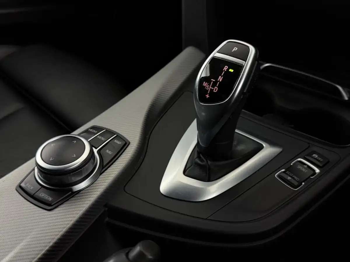 2018-bmw-3-series-20-320i-m-sport-shadow-edition-saloon-4d-auto-big-41