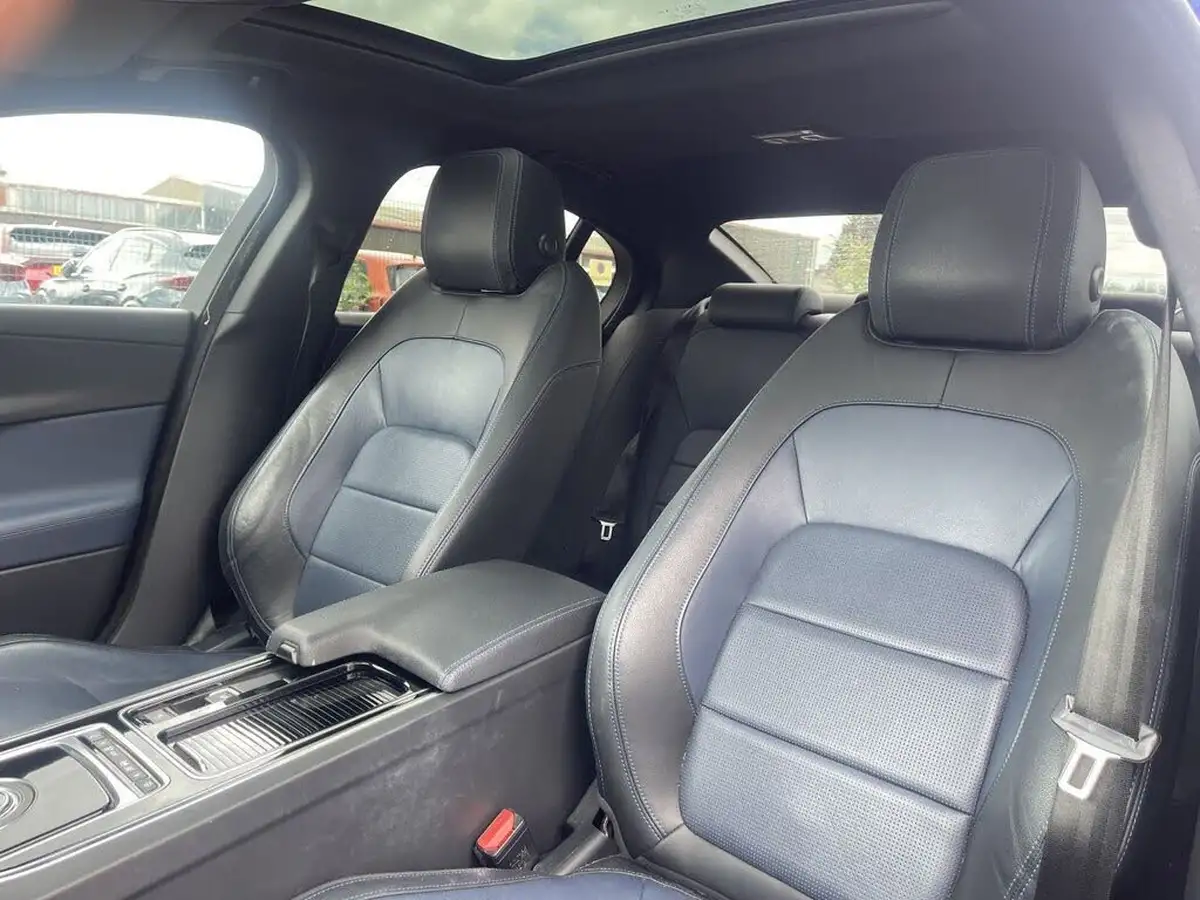 2018-jaguar-xe-20i-r-sport-250ps-1997cc-big-10