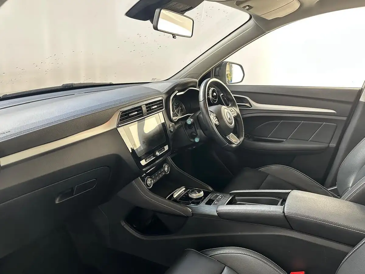 2021-mg-zs-suv-e-exclusive-ev-big-8