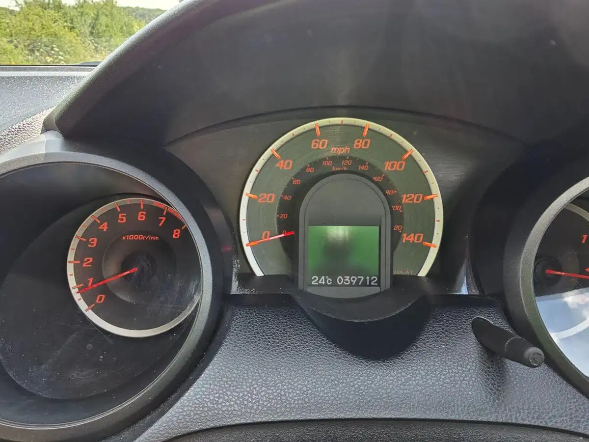 2013-honda-jazz-14-es-plus-cvt-big-44