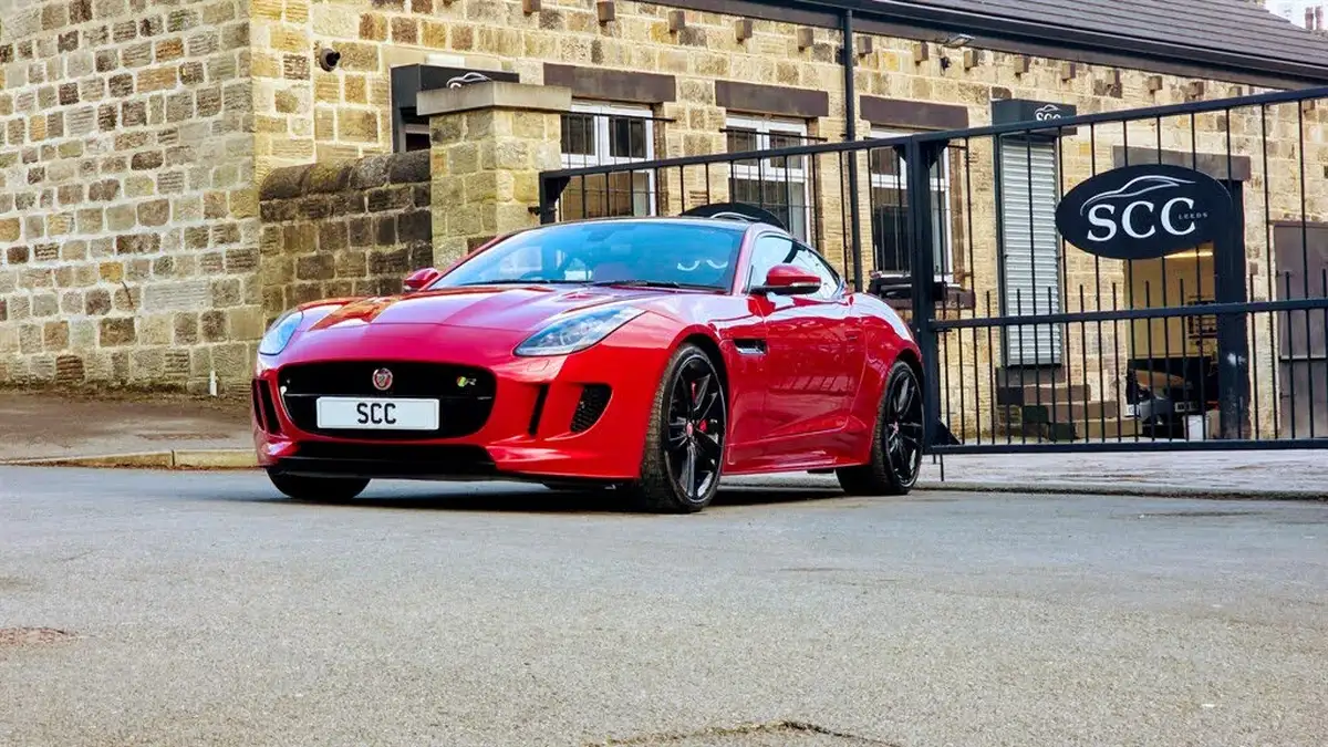 2016-jaguar-f-type-50-r-coupe-awd-big-44
