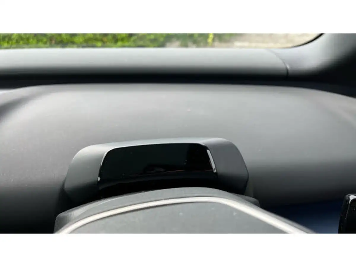 2024-volvo-ex30-e-twin-ultra-big-10