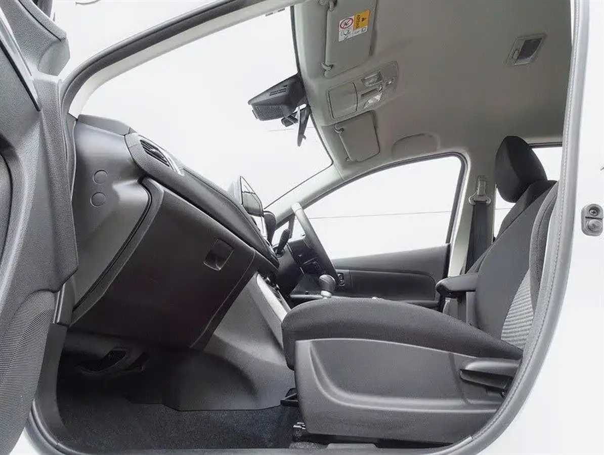 2023-suzuki-s-cross-14-boosterjet-motion-big-11