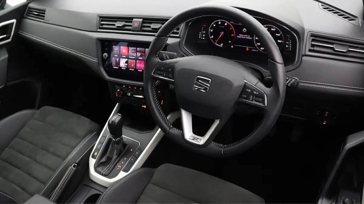 2019-seat-arona-10-tsi-xcellence-lux-dsg-big-9