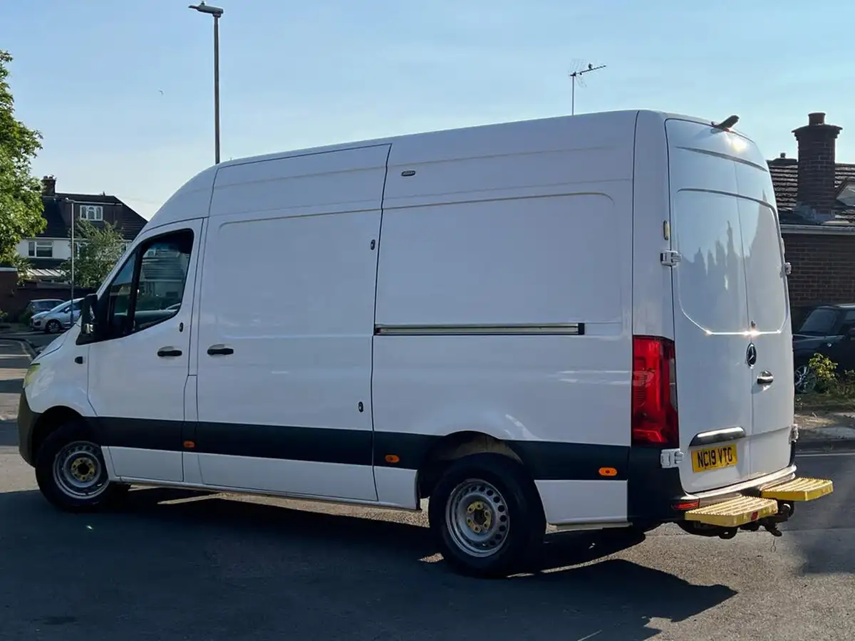 2019-mercedes-benz-sprinter-21cdi-316-l2h1-163pseu6b-panel-van-rwd-eco-gear-360-big-1