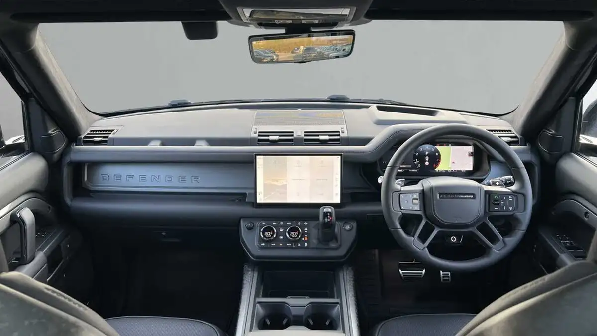 2025-land-rover-110-defender-44-p635-octa-edition-one-big-8
