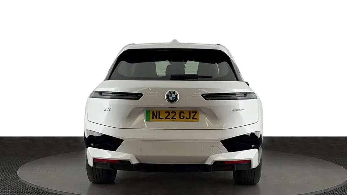 2022-bmw-ix-e-xdrive-40-m-sport-big-4