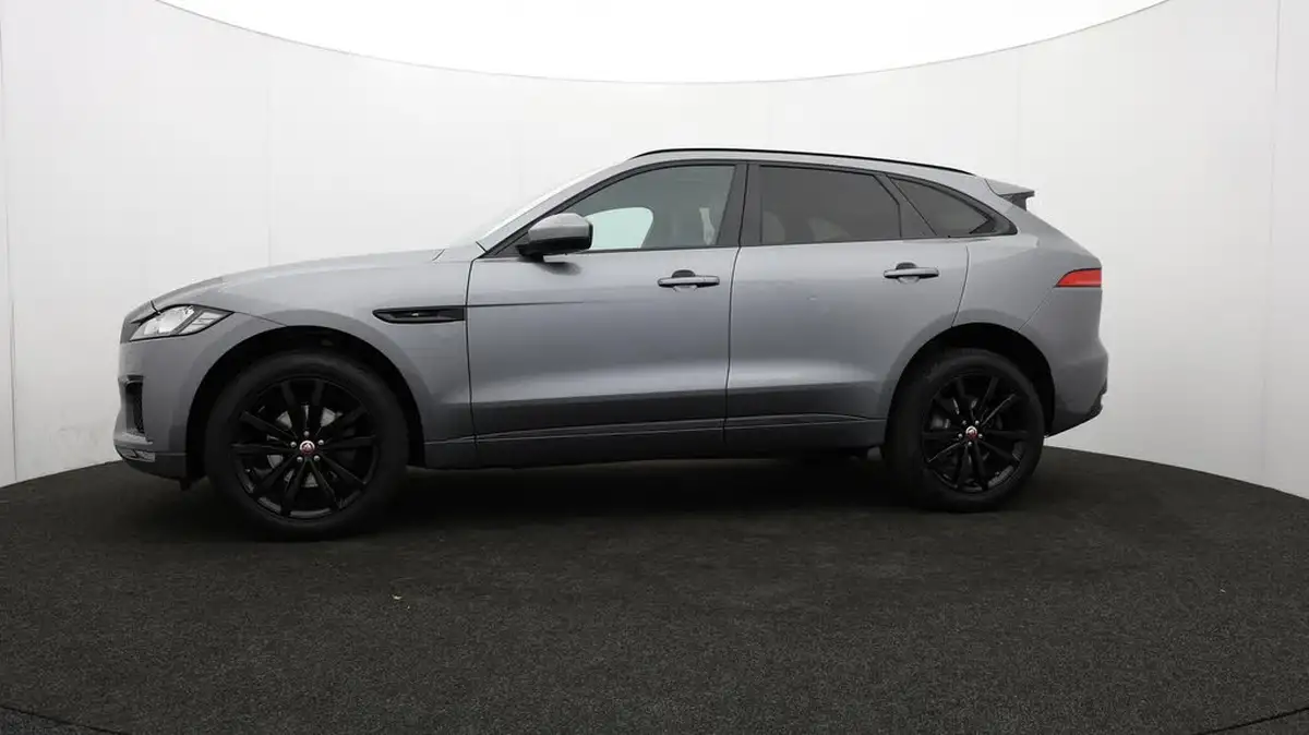 2020-jaguar-f-pace-20-i4d-chequered-flag-180ps-big-62