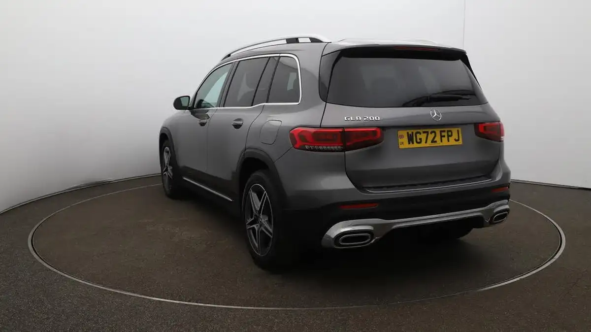 2021-mercedes-benz-glb-class-13-glb200-amg-line-8g-tronic-big-62