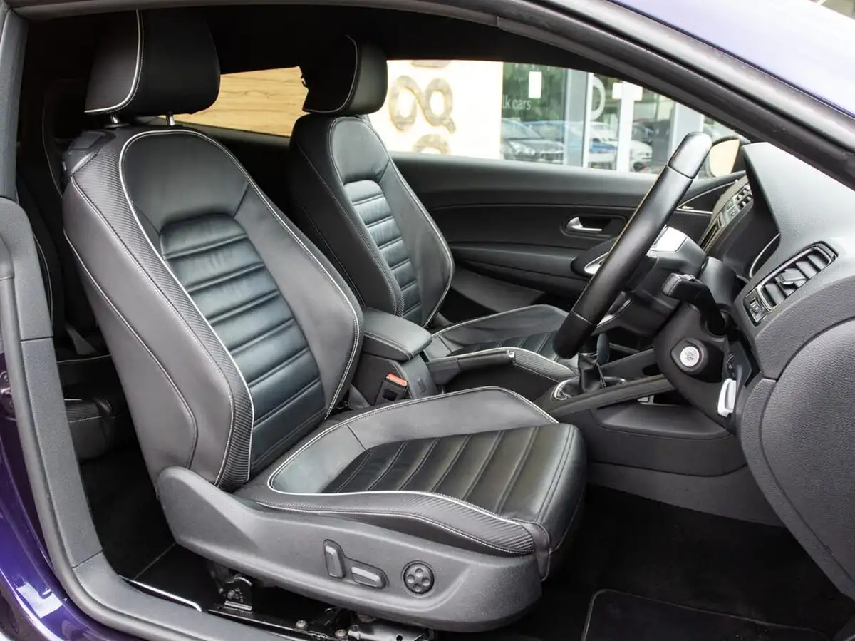 2017-volkswagen-scirocco-14-tsi-gt-ss-big-33