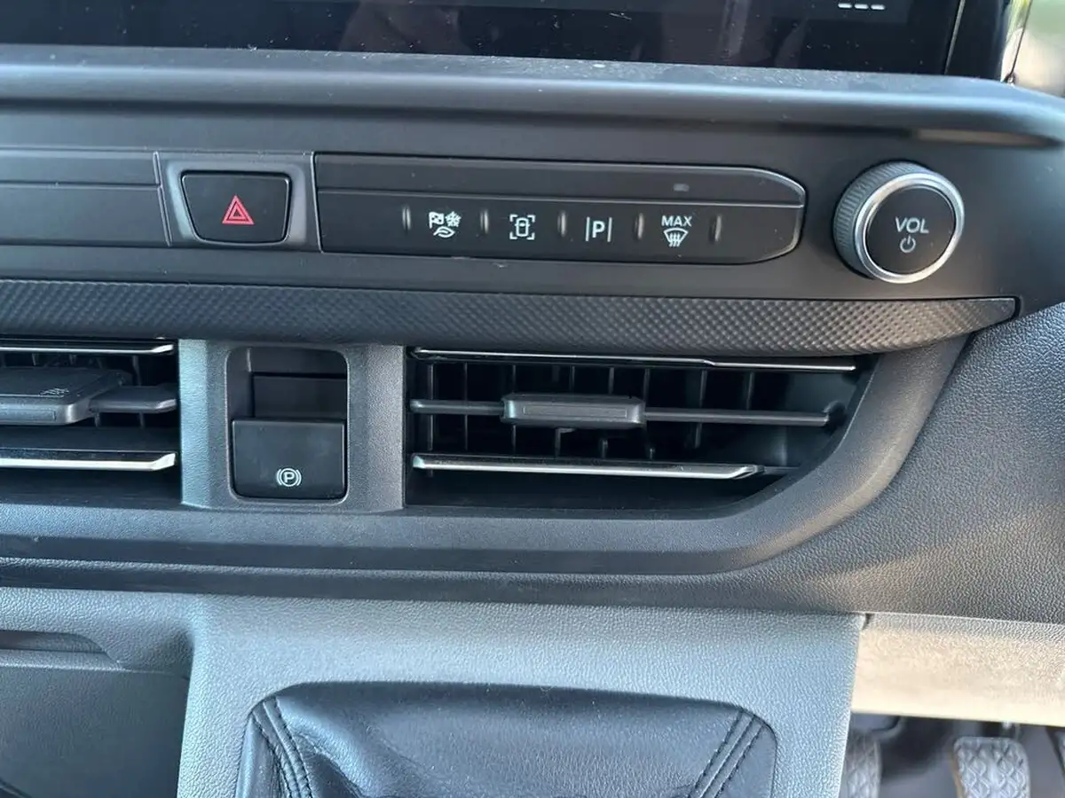 2025-ford-transit-custom-20tdci-300-l2h1-limited-150pseu6e-panel-van-1996cc-big-22